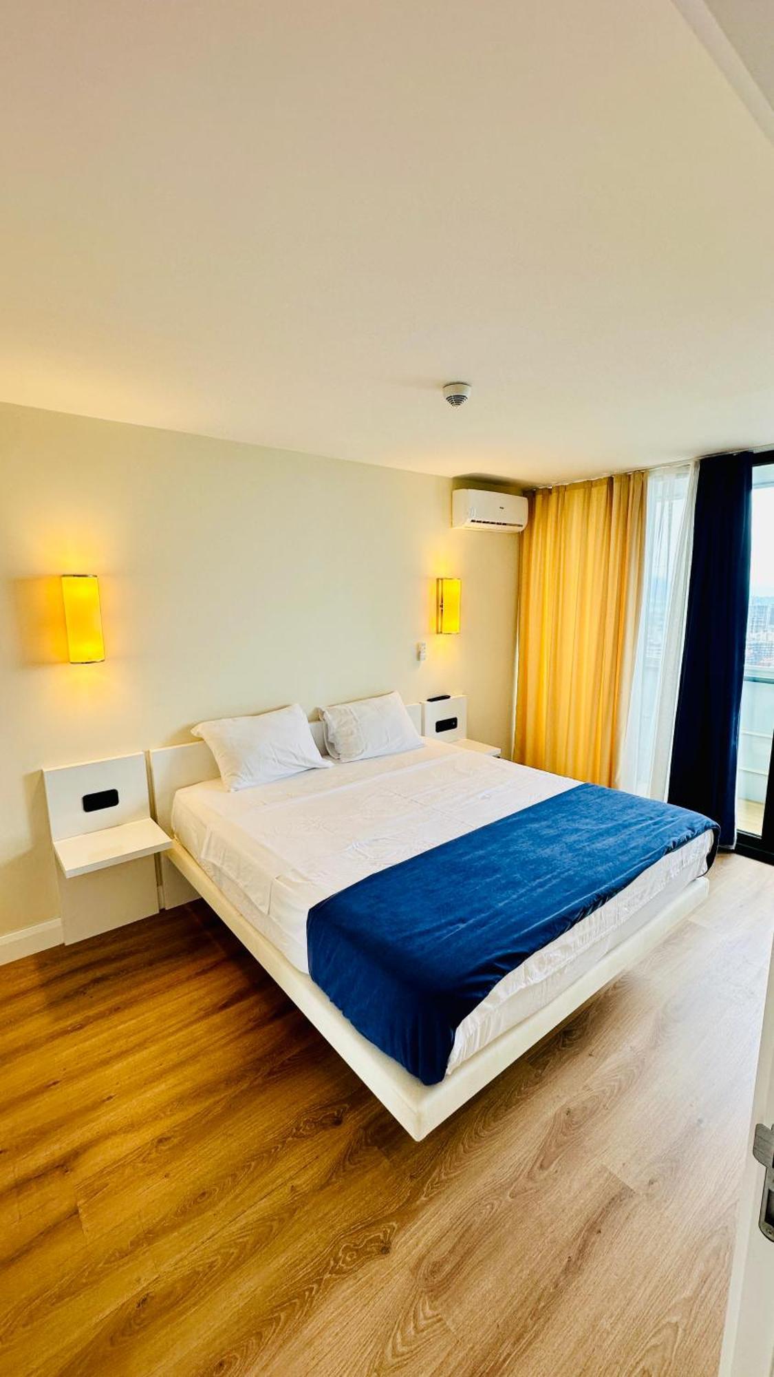 Hotel New Orbi Batumi Exterior foto