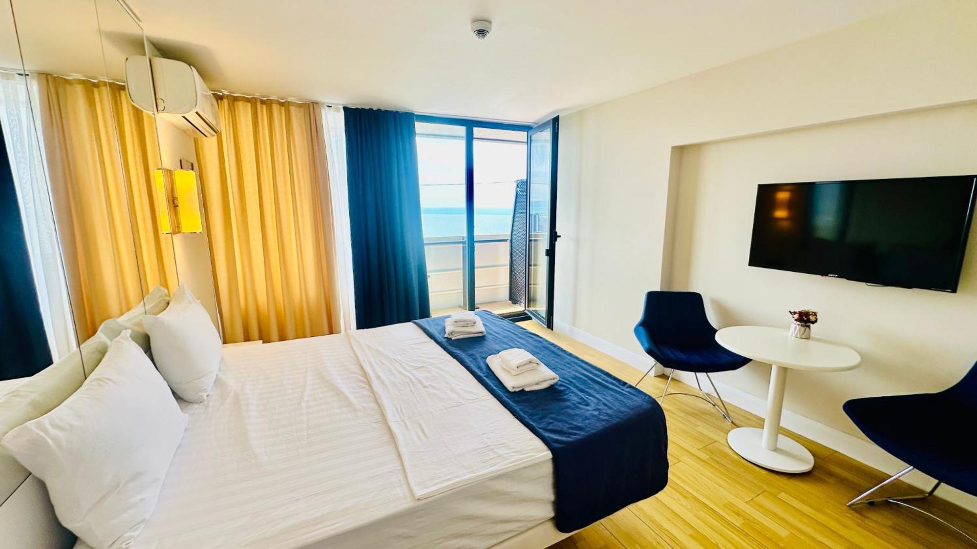 Hotel New Orbi Batumi Exterior foto